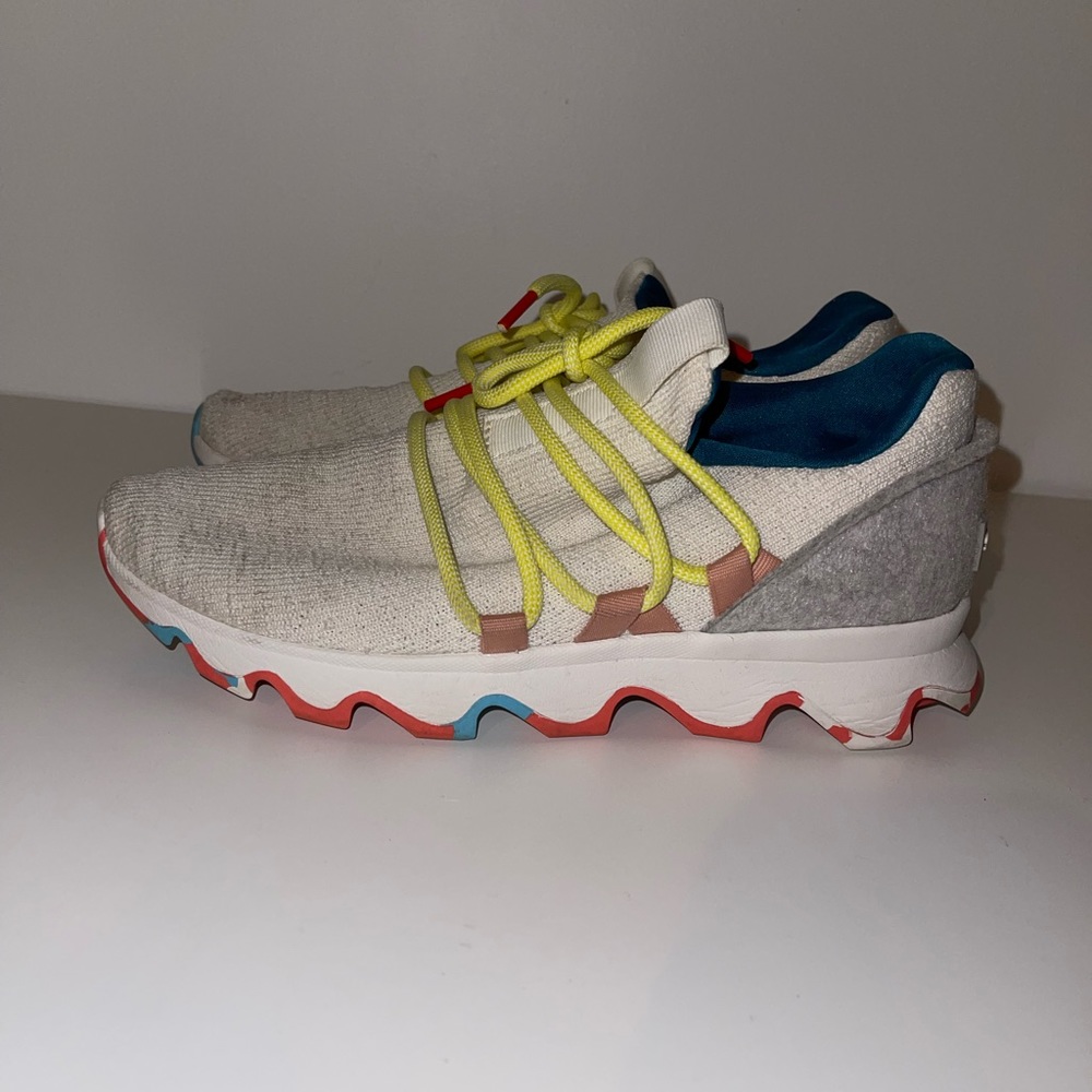 knit sneakers